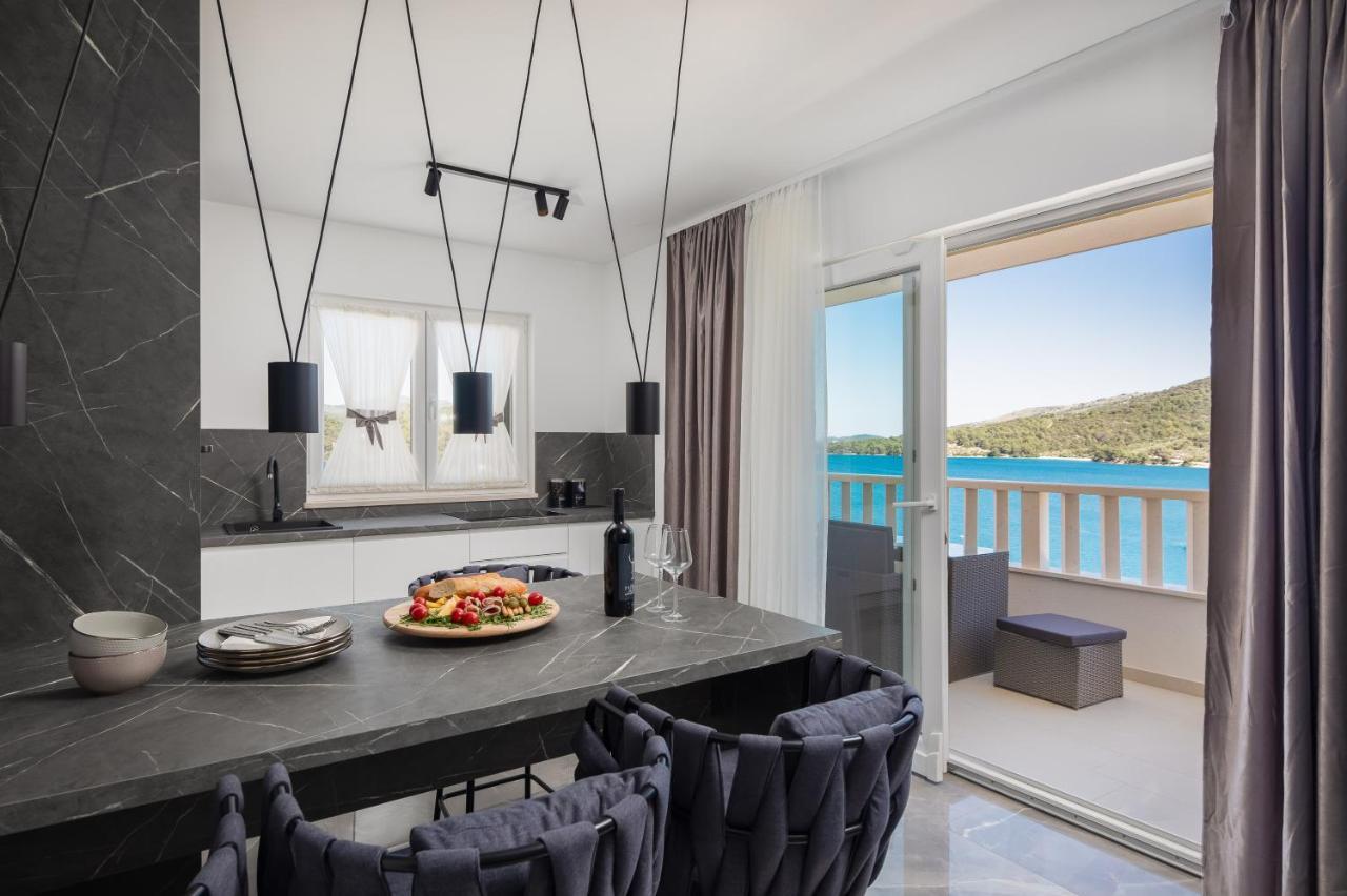 Apartments Villa Maracella Marina Buitenkant foto