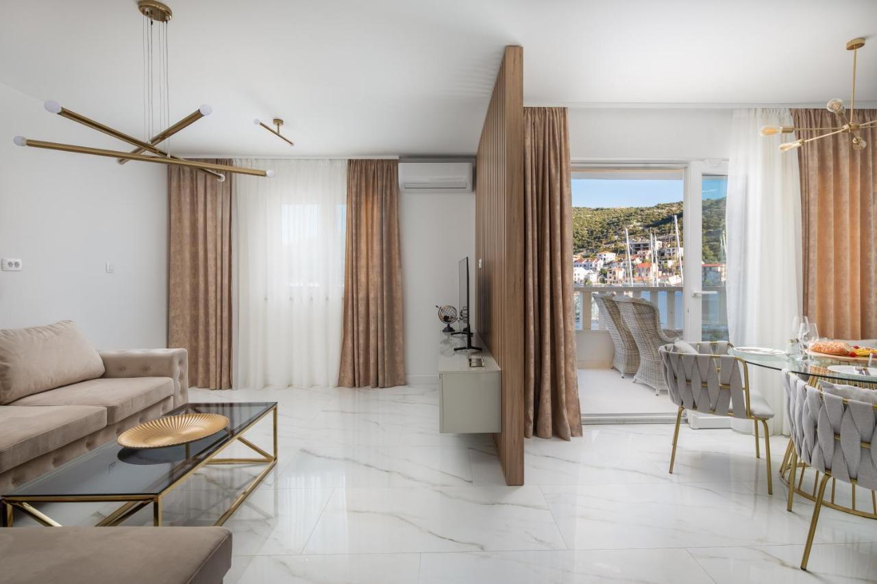Apartments Villa Maracella Marina Buitenkant foto
