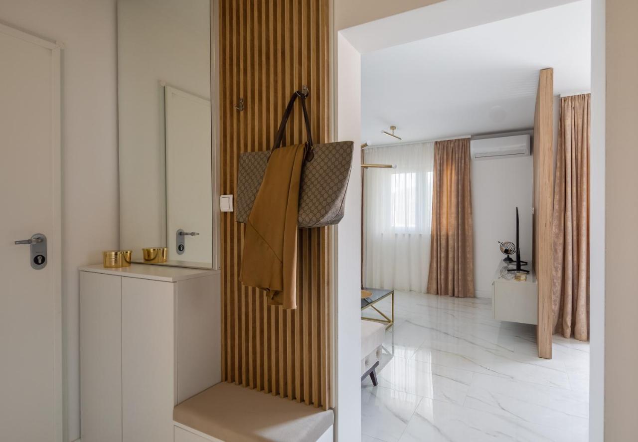Apartments Villa Maracella Marina Buitenkant foto