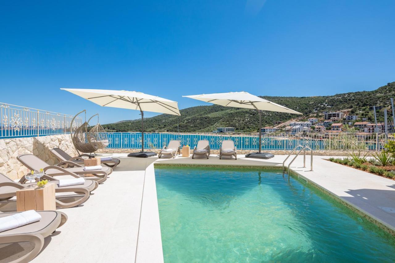 Apartments Villa Maracella Marina Buitenkant foto
