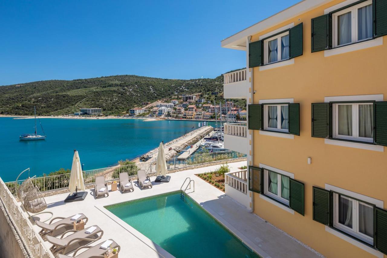 Apartments Villa Maracella Marina Buitenkant foto