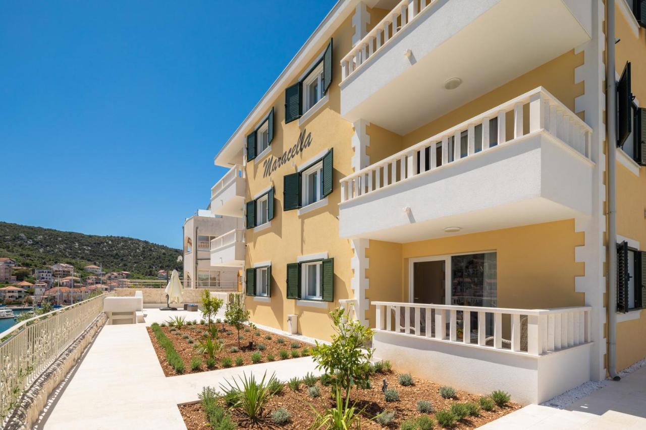 Apartments Villa Maracella Marina Buitenkant foto