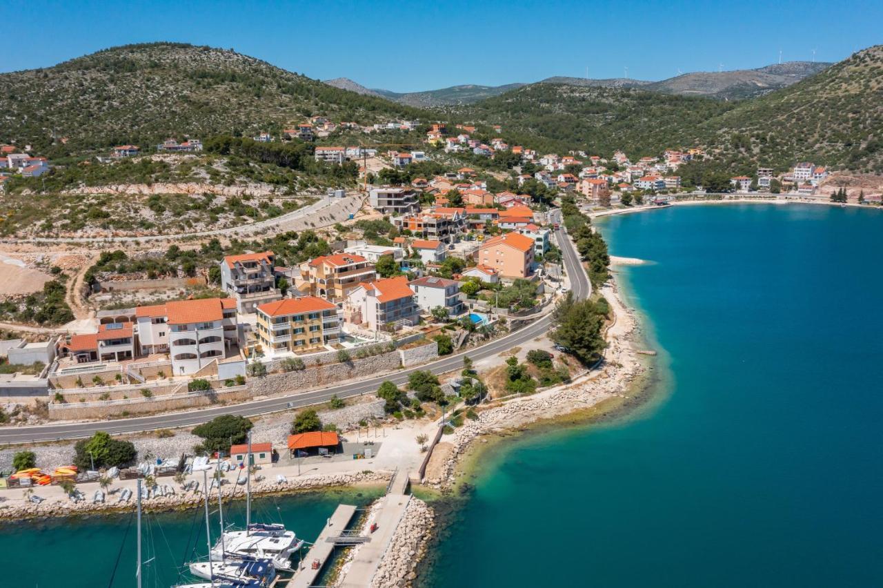 Apartments Villa Maracella Marina Buitenkant foto