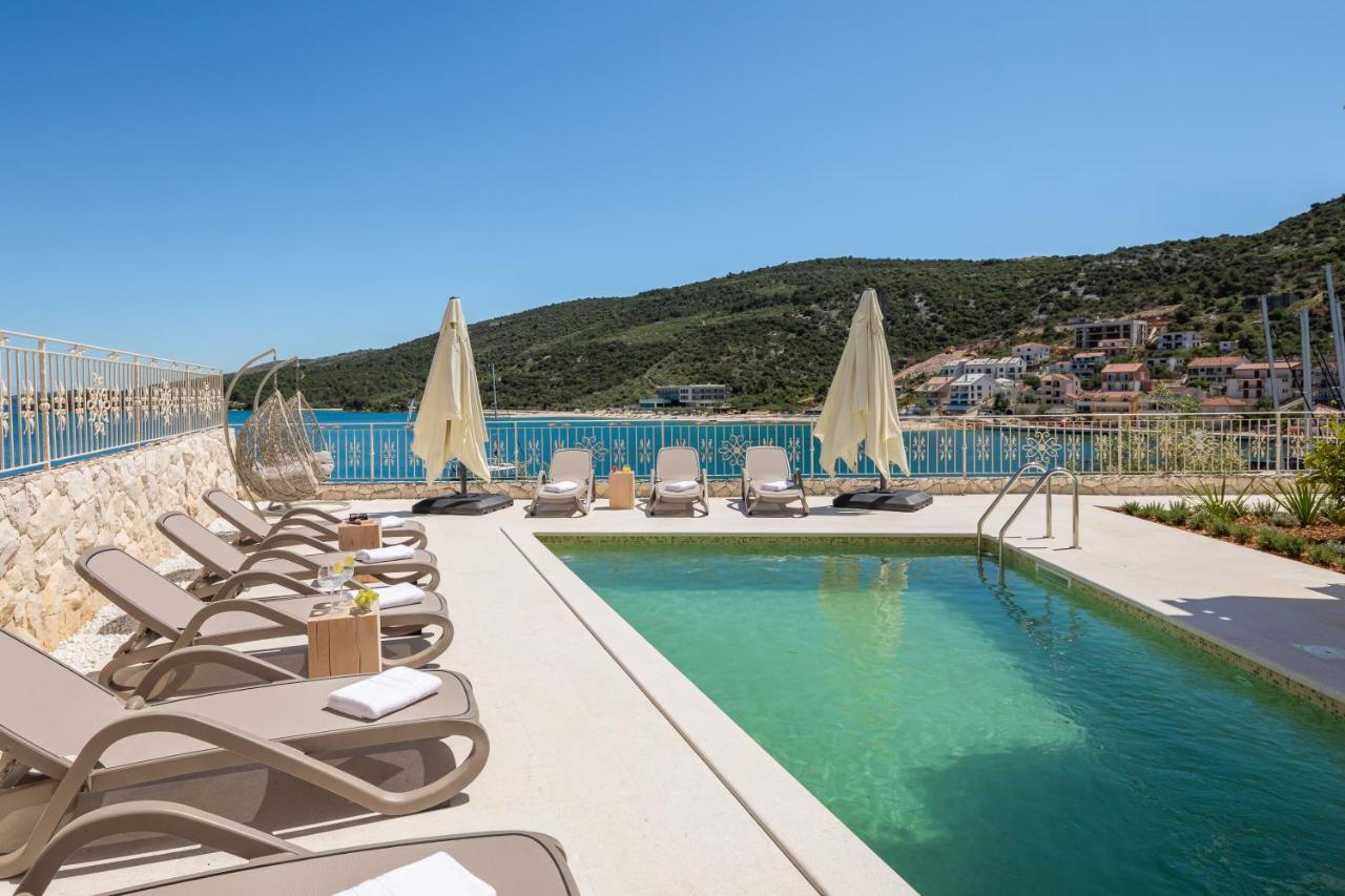 Apartments Villa Maracella Marina Buitenkant foto