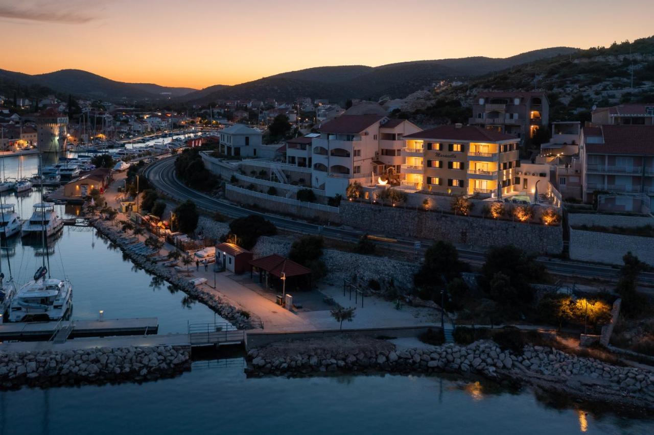 Apartments Villa Maracella Marina Buitenkant foto